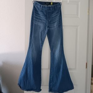 Judy Blue Super Flare Jeans